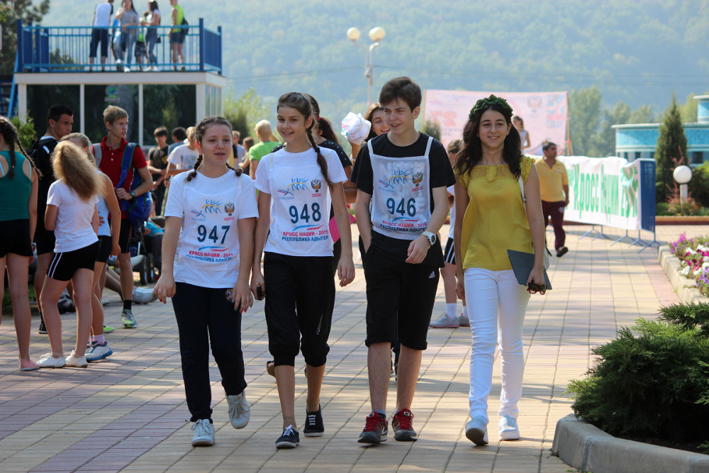 В Адыгее состоялся Всероссийский день бега «Кросс нации—2015»