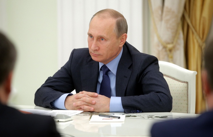 Никто не может бороться с терроризмом в одиночку, считает Владимир Путин