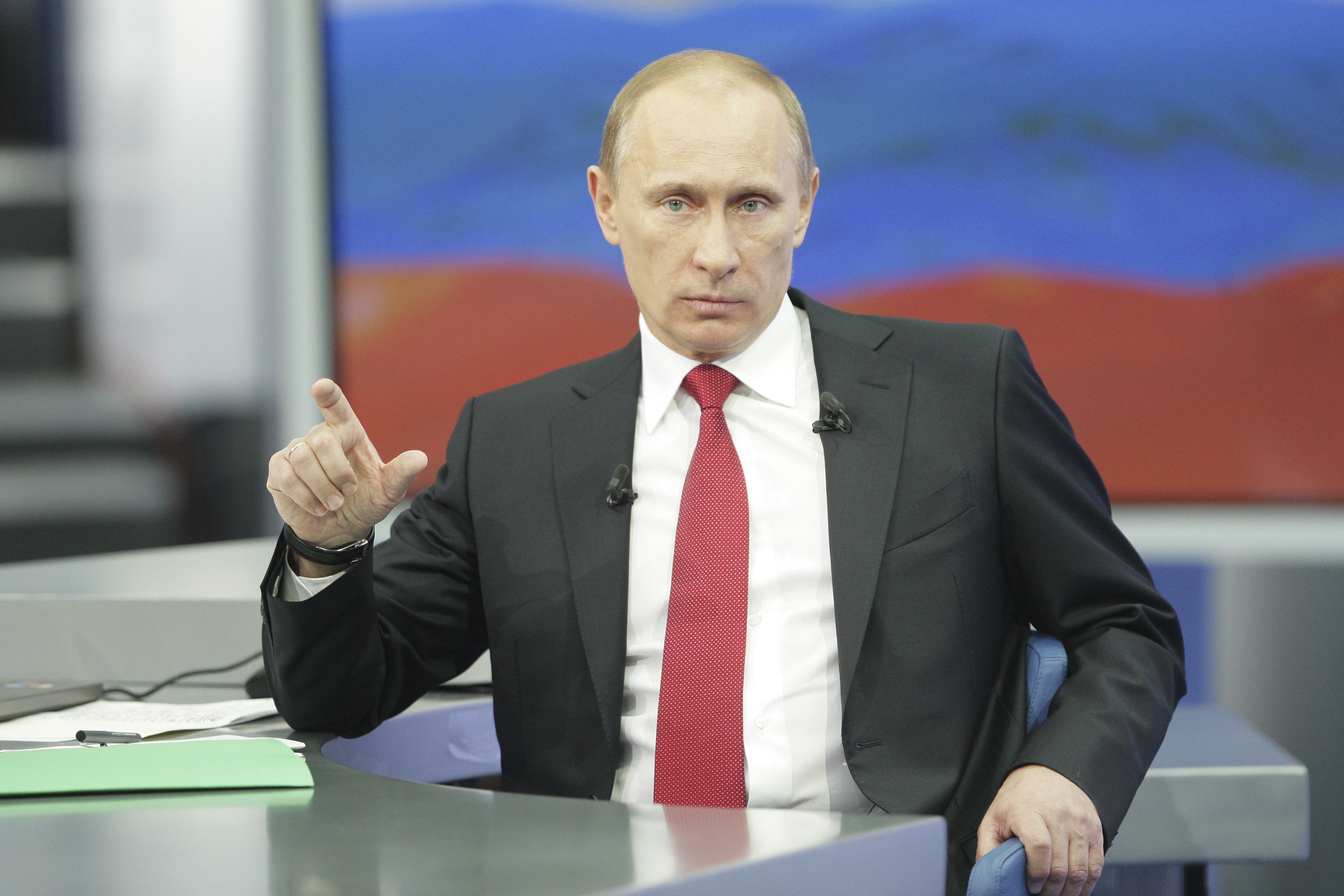 Путин обсудил с Совбезом проблемы импортозамещения