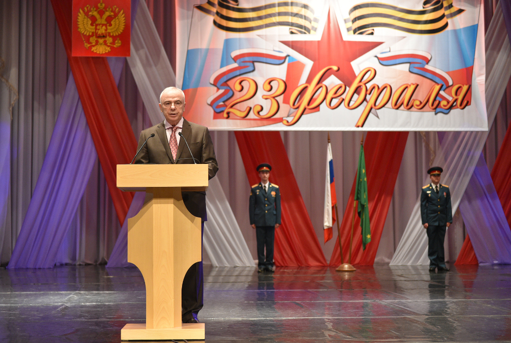 Глава Адыгеи поздравил жителей республики с Днем защитника Отечества