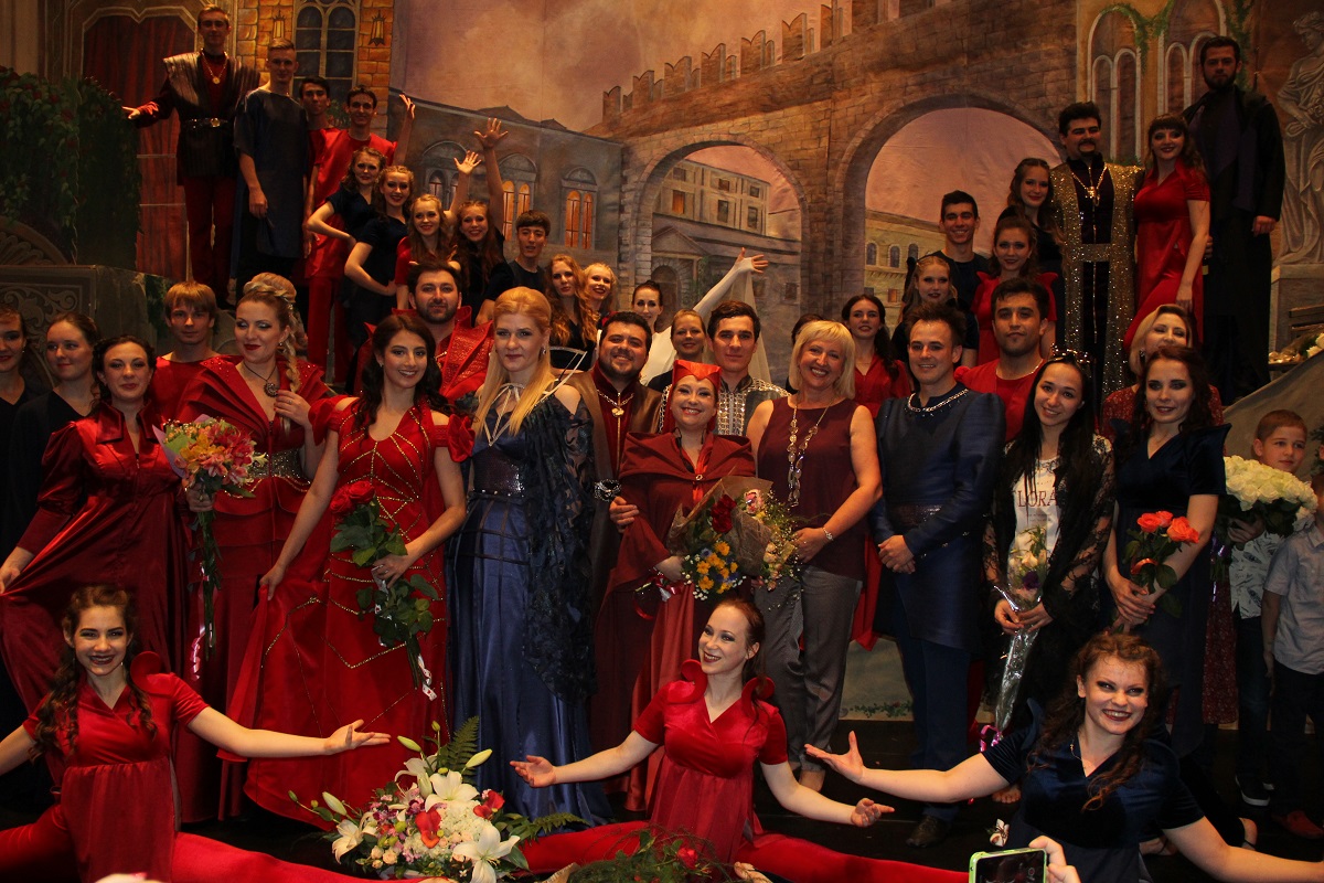 Студенческий театр «Арт-Ритон» Адыгейского госуниверситета планирует в этом году гастрольный тур по России и странам зарубежья