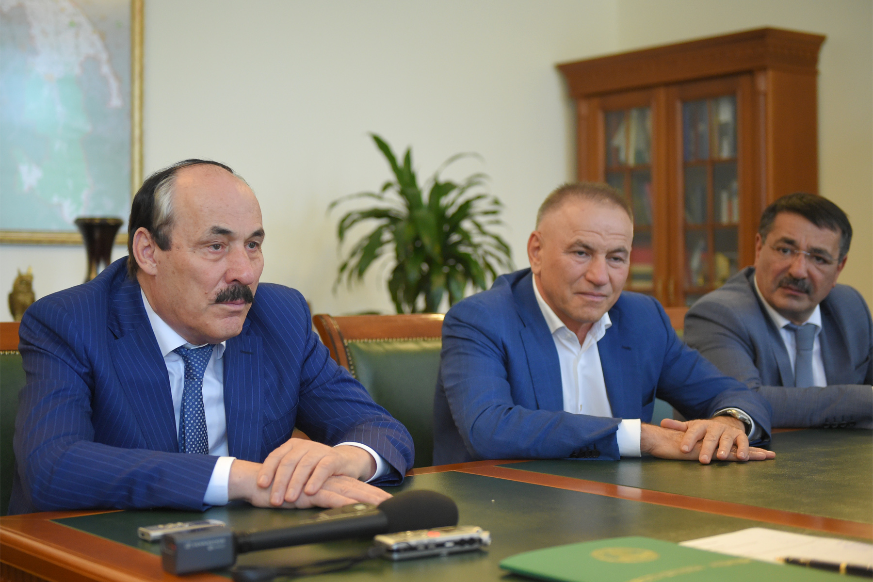 Мурат Кумпилов встретился с Главой Республики Дагестан