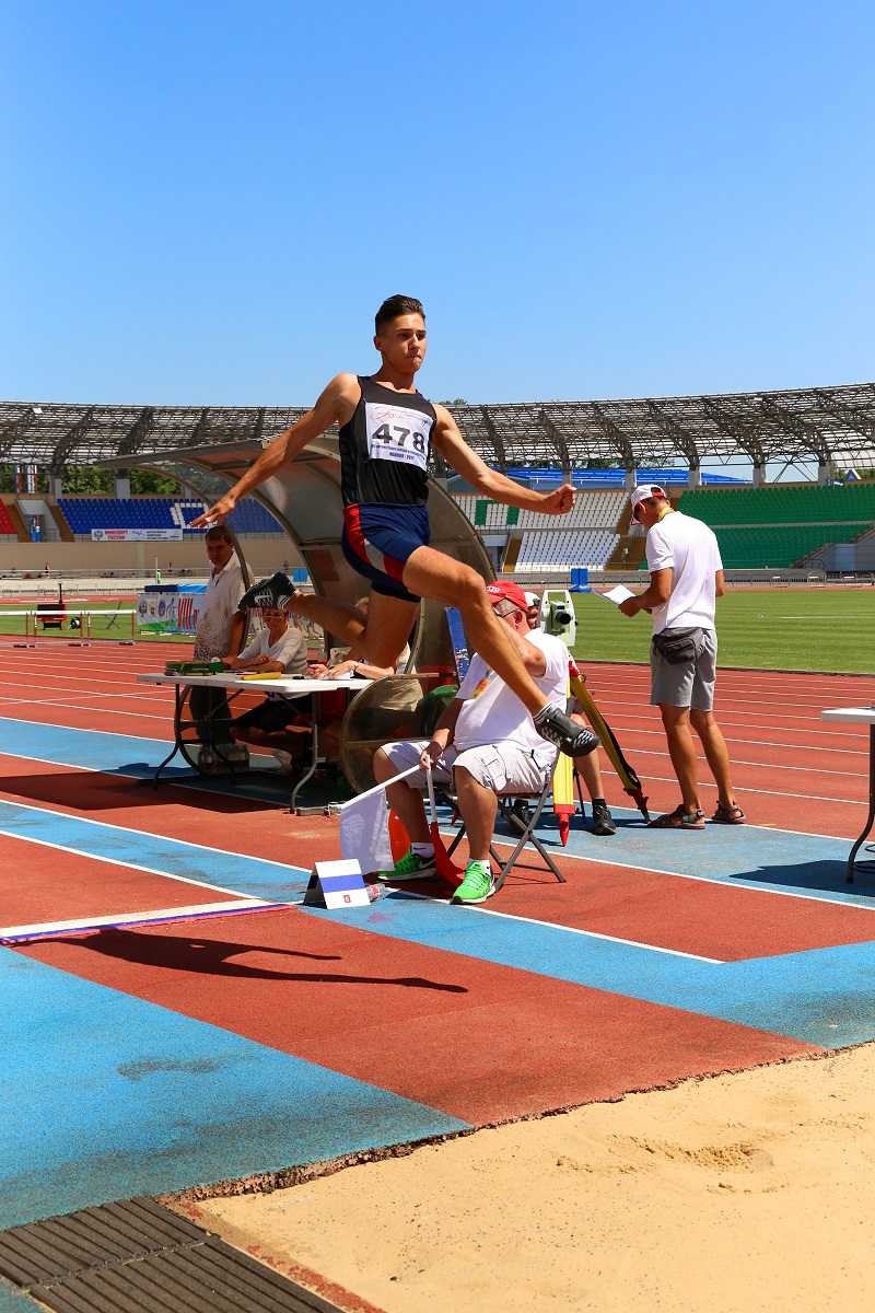 В столице Адыгеи стартовал финал соревнований по легкой атлетике VIII летней спартакиады учащихся России