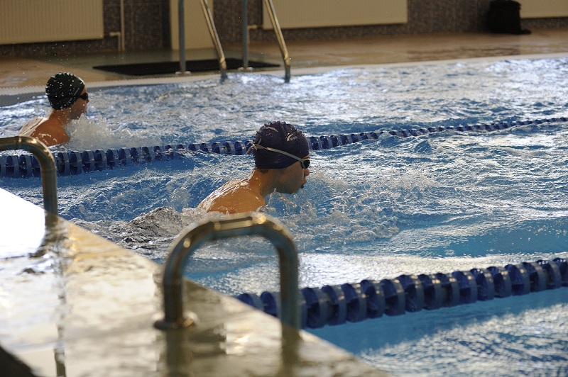 Впервые в столице Адыгеи в спорткомплексе «Оштен» прошел турнир по плаванию