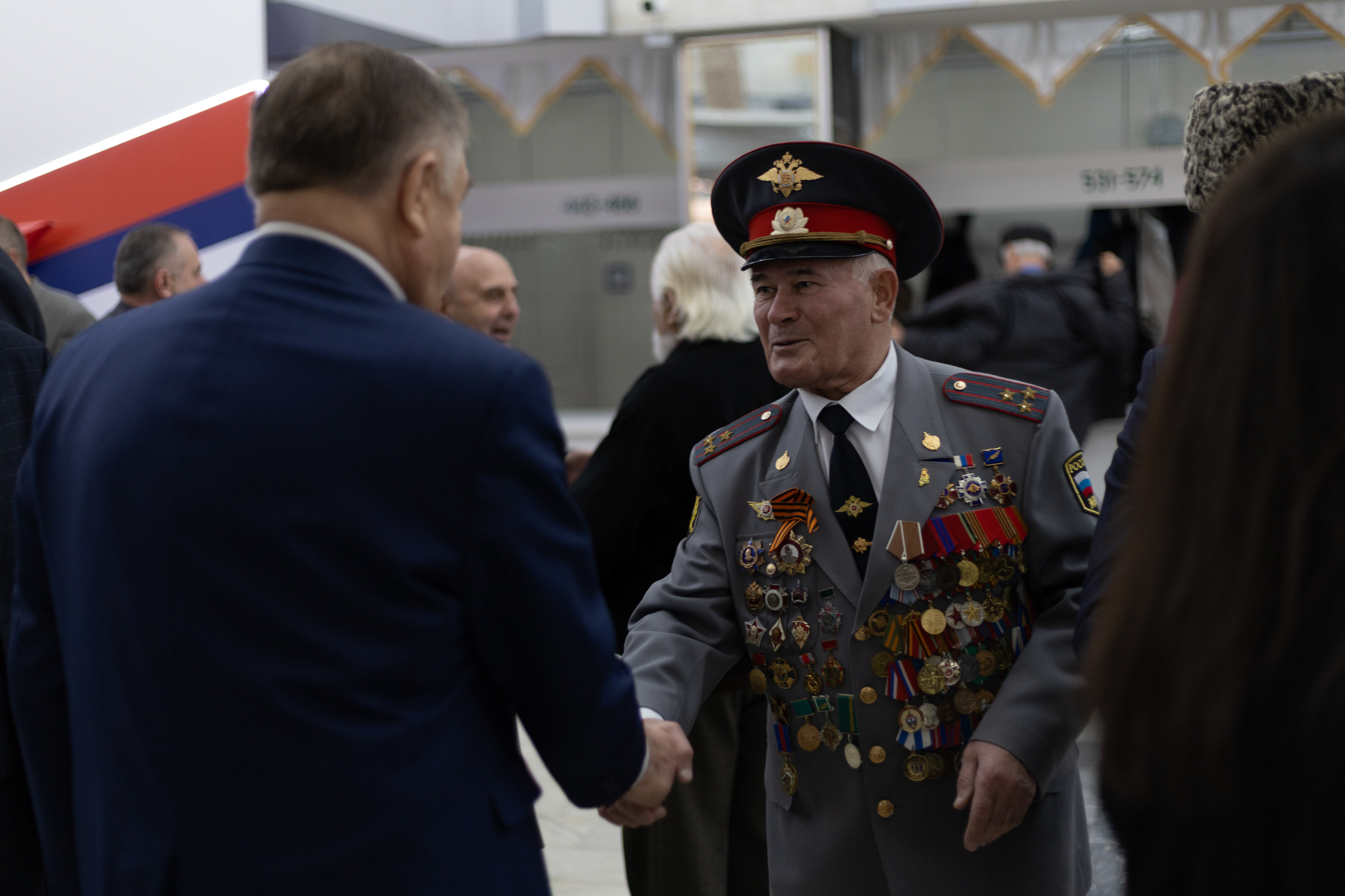 23 февраля мы отдаем дань уважения каждому поколению воинов — глава Адыгеи